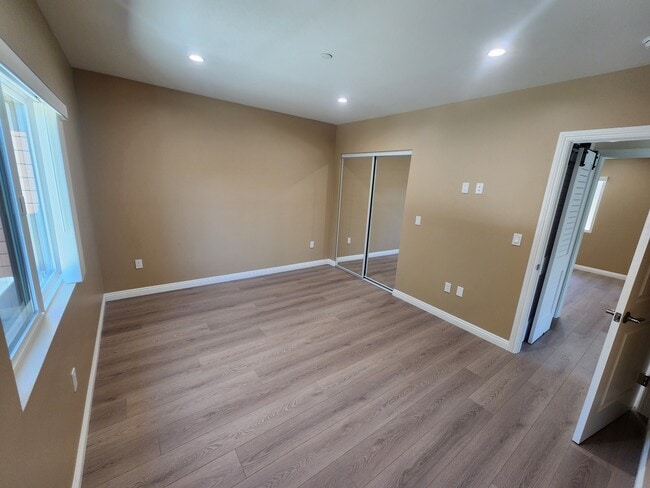 Photo - 10941 Walnut Dr