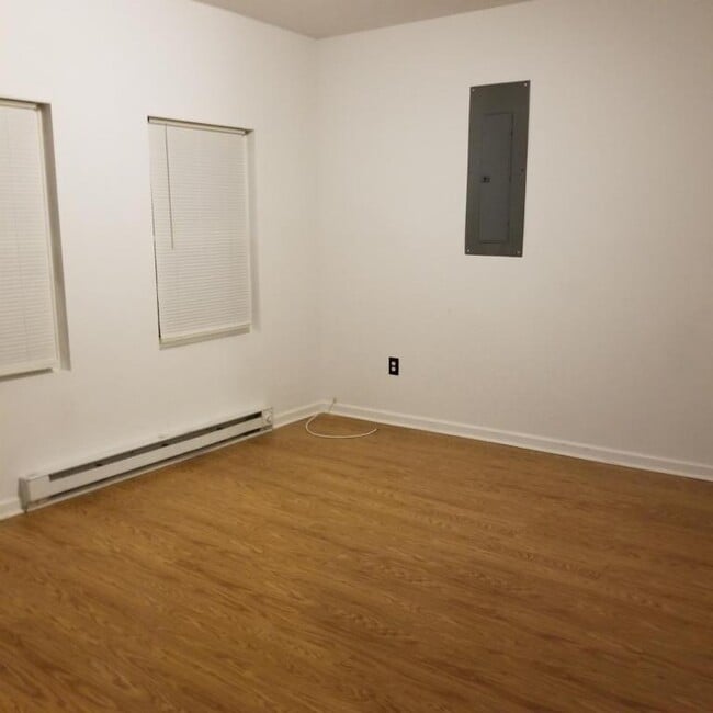 Photo - 749 Orchard Ave