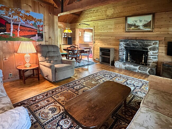 Photo - 61 Preston Ln