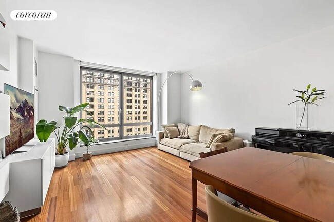 Photo - 30 Little W St