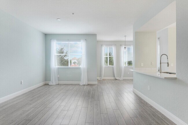 Photo - 11041 Legacy Blvd Unit 305