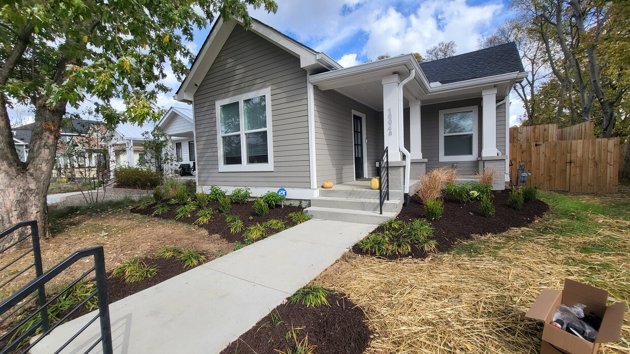 Photo - 1804 5th Ave N (Nashville, TN)