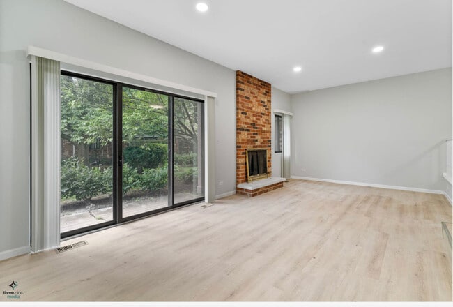 Photo - 1017 Sussex Dr
