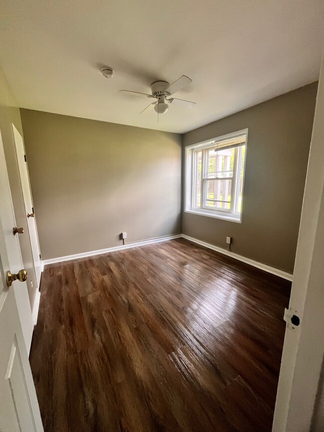 Photo - 1824 La Salle Pl