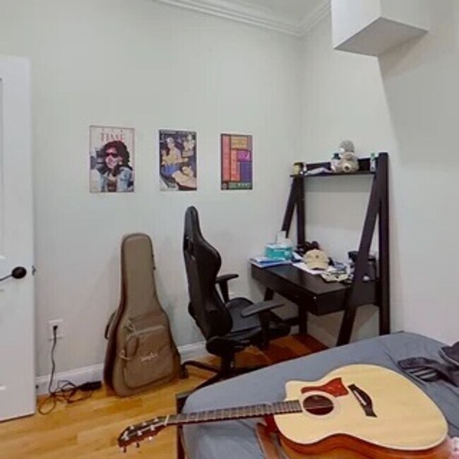 Photo - Allston 3 Bed / 2 Bath – W/D in Unit – 950 Sq Ft – 9/1