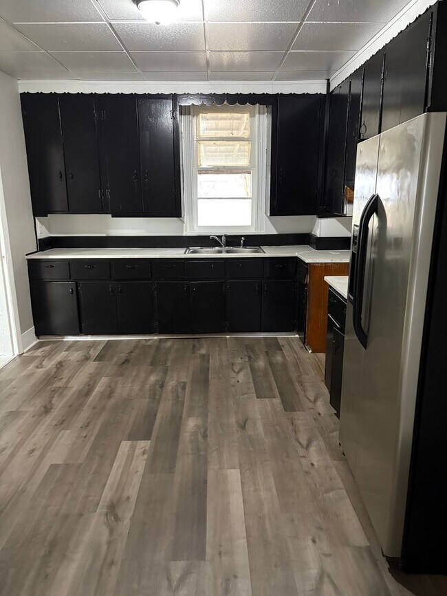 Photo - COMING SOON! 3 bedroom 1 bathroom Single Family Home!