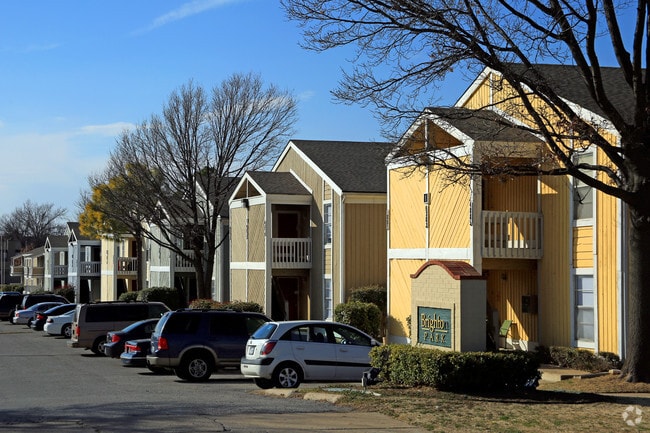 Brighton Park - Brighton Park Apartments