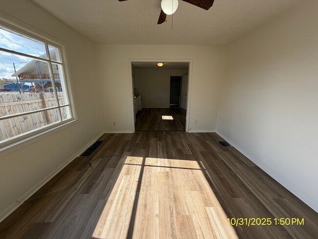 Photo - 3219 S Vine St