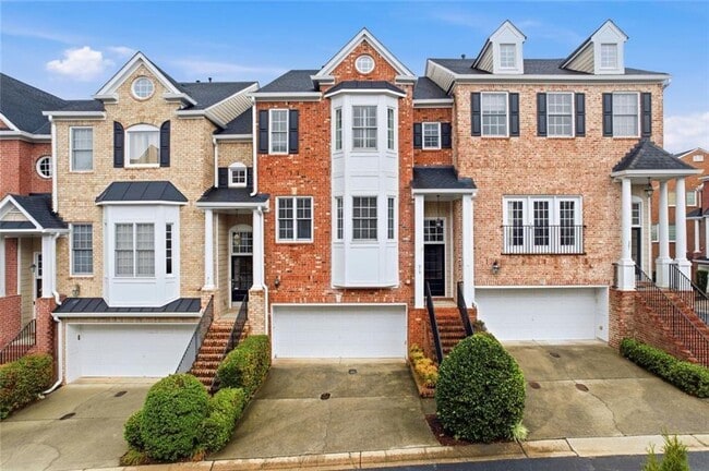 Building Photo - 319 Creekbank Way SE