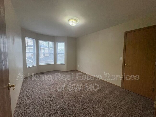 Photo - 1433 Frosty Dr