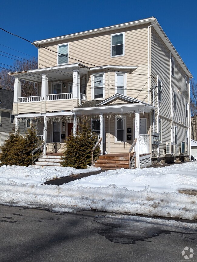 Building Photo - 139 Pythian Ave Rental