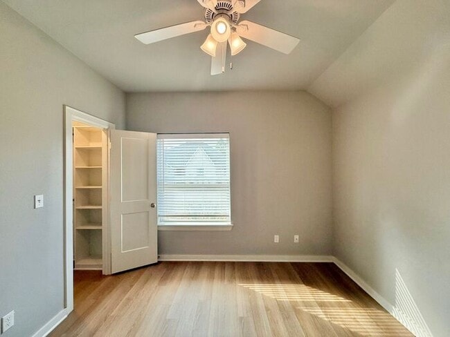 Building Photo - Coming Soon: Charming 1-Story 4 Bedroom Home with Modern Comforts!