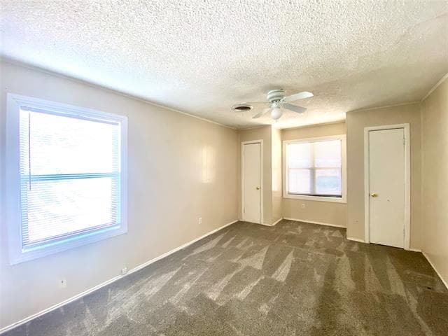 Photo - 2098 Vine St