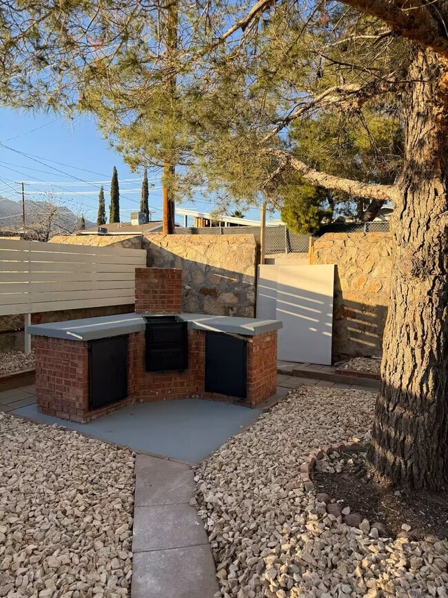 Photo - 3711 Nashville Ave