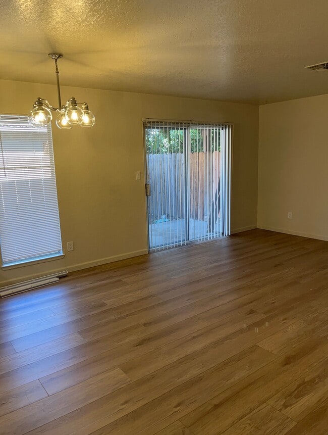 Photo - 2020 Floyd Ave Unit A