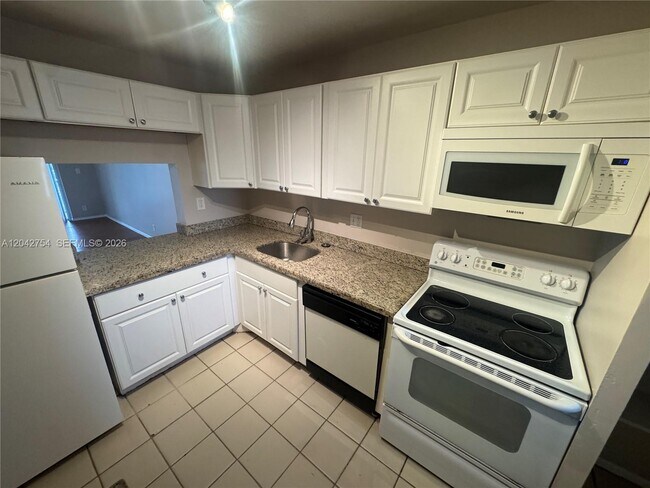 7910 S Colony Cir Unit 304