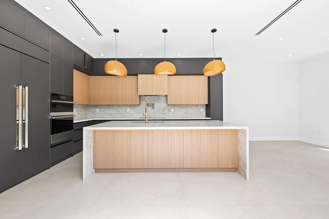 Photo - 2324 SW 26th St