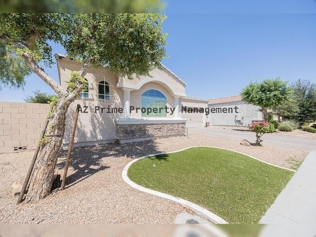 Photo - 224 E Mead Dr
