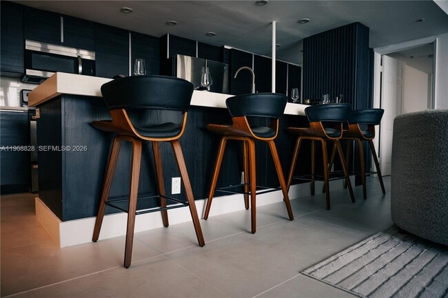 Photo - 1717 N Bayshore Dr Unidad D-3940