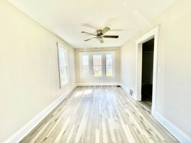 Photo - 3 Bed - 1 Bath - Single Family Home in Elyria - Recently Rehabbed