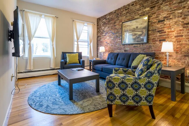 15 Garden St Unit 4