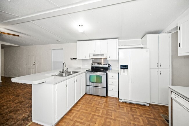 Photo - 25270 Pompano Dr