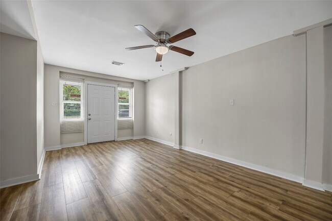 Photo - 6918 Irvington Blvd