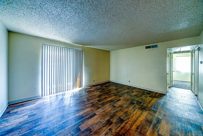 42c8245d95d2626a3a423993b1cbba9f.png - Lotus Landing Apartments