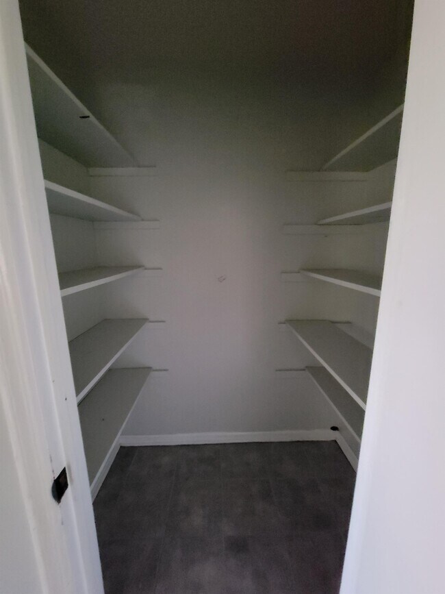 Photo - 1048 Biscayne Dr