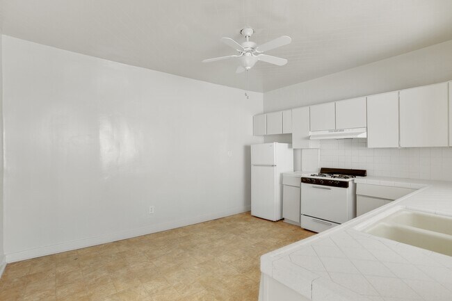 B29--2601-11 S Orchard/1238 W Adams