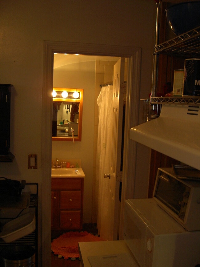 Photo - 19 1/2 Fort Ave Unit 19 1/2 Fort Ave