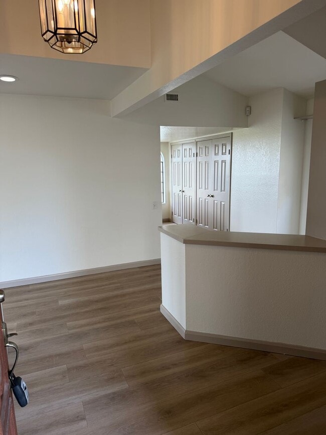 Photo - 4032 Ampudia St