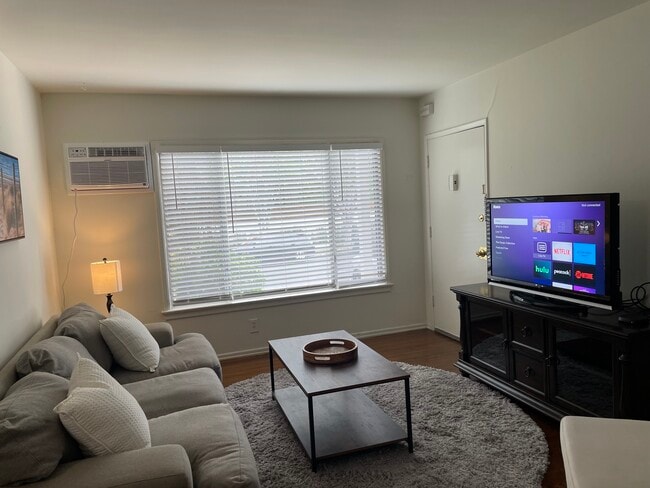 Photo - 8563 Colgate Ave Unit 5