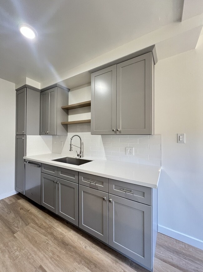 Photo - 1322 Amherst Ave Unit 1322-6