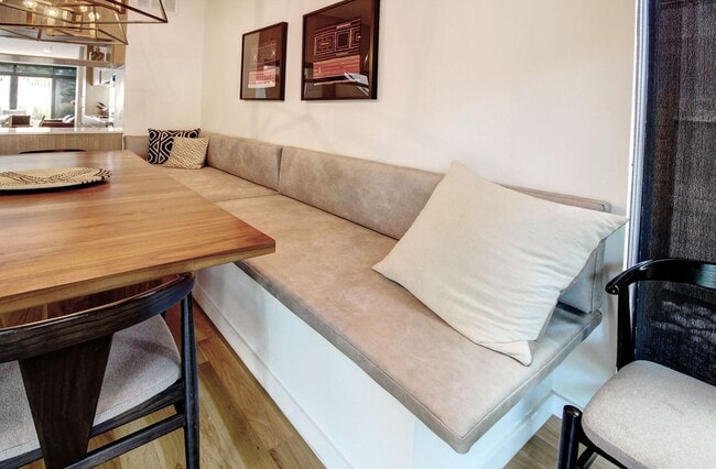 Photo - Luxury Living in the heart of Platte Park, 5bds, 4bas - Custom Finishes around every corner