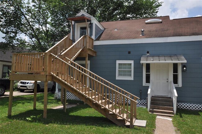 Photo - 501 Johnson St