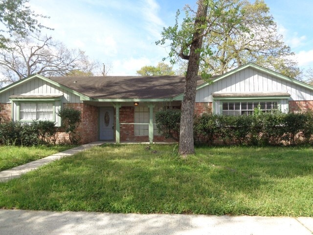 Building Photo - 29419 Raestone St Rental