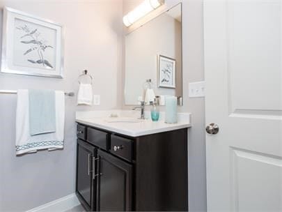 Photo - 92 N Main St Unidad A327