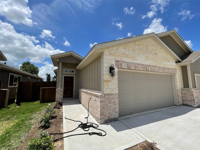 Building Photo - 9797 Grosbeak Ln Rental