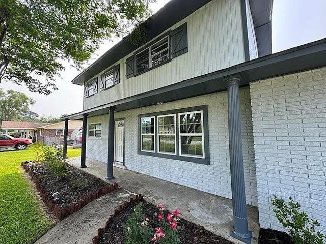 Photo - 203 N Lake Dr