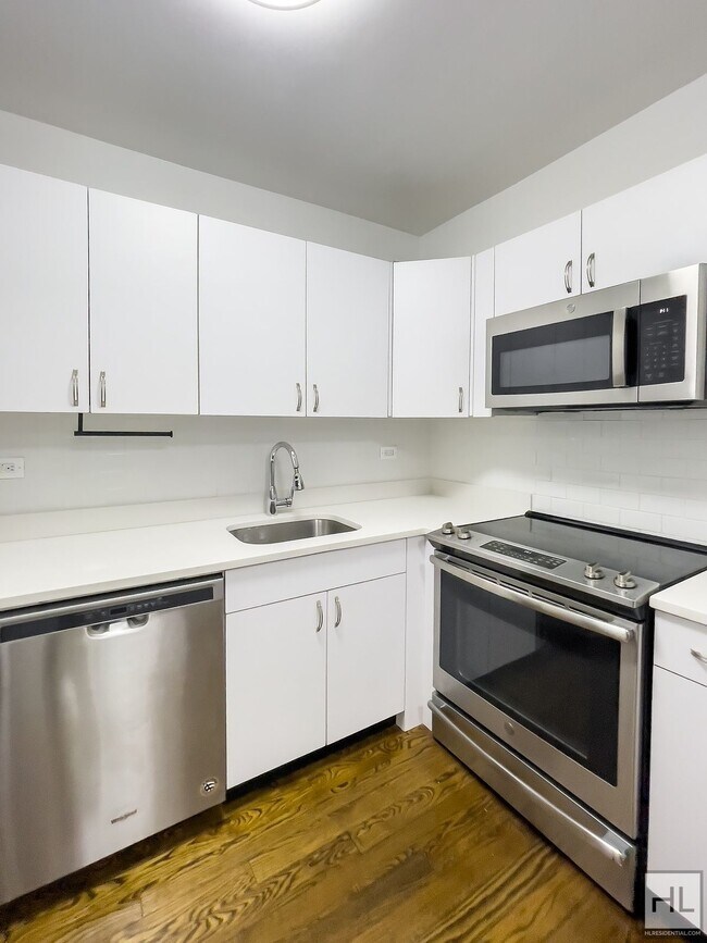 Photo - EAST 69 STREET Unidad 5E