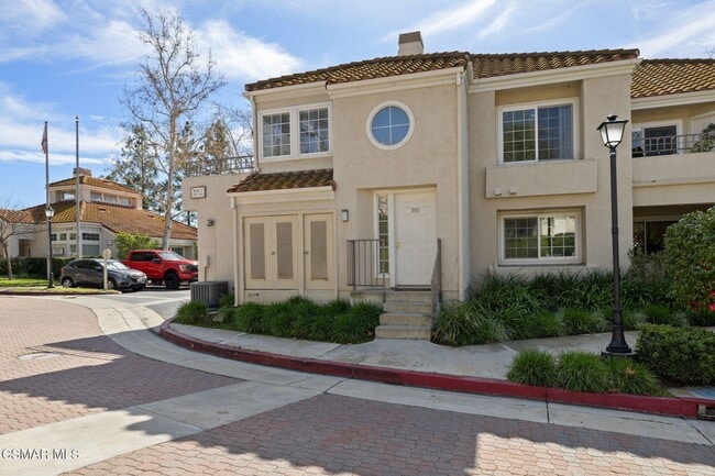 Building Photo - 4240 Lost Hills Rd