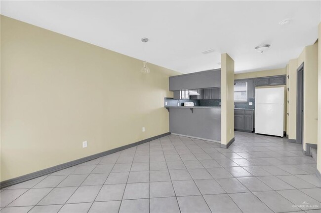 15 West Dr Unit 7