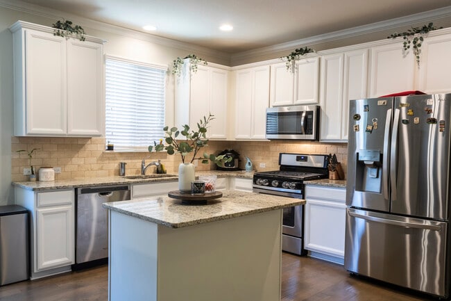 Photo - 19716 Shinning Isle Run