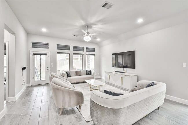 Photo - 15018 Concho River Wy