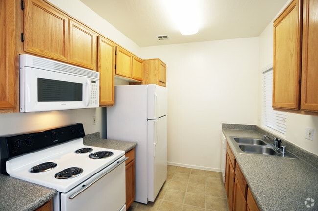 2BR, 2BA-Kitchen