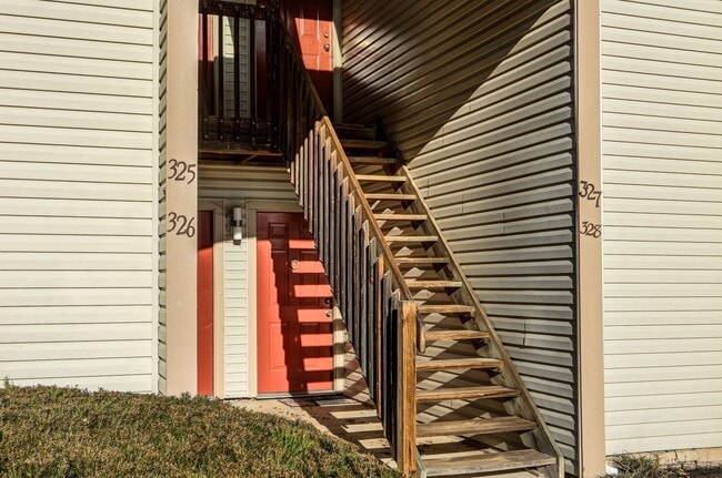 Photo - 328 Tavistock Rd