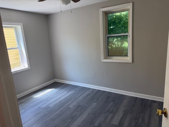 739 Harriet St