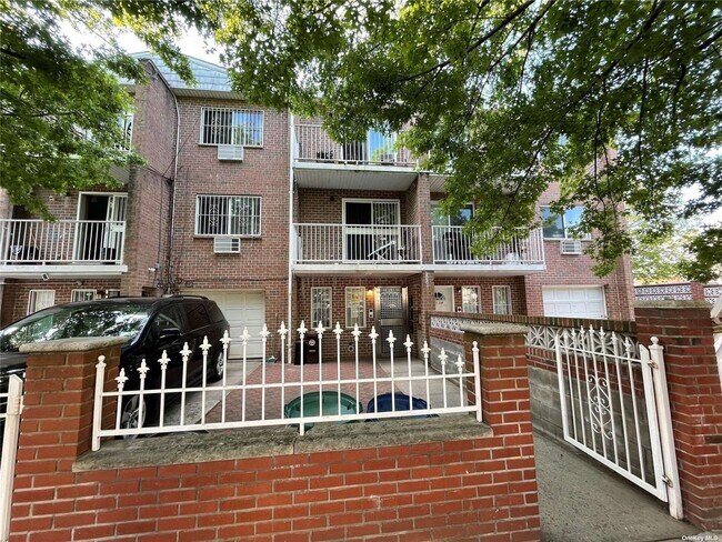 Building Photo - 91-15 97th Ave Rental