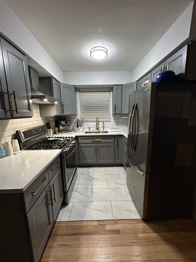 Photo - 229 E 237th St Unit First floor